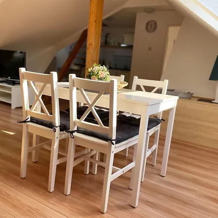 Tonne 1 Apartment *